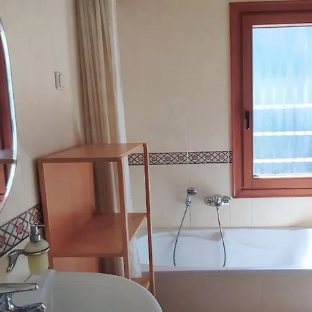 Chrysa's House In Front Of The Sea Appartamento